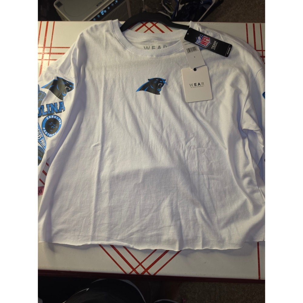 WEAR by Erin Andrews Carolina Panthers Long Sleeve Crop Top White Small NFL